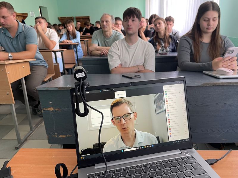 Лекція “Передумови успіху у зовнішніх та внутрішніх проєктах” від професора Яна Крістофа Альбрехта, співдиректора європейської магістерської програми з управління проєктами Дортмундського університету прикладних наук і мистецтв (FH Dortmund), Дортмунд, Німеччина